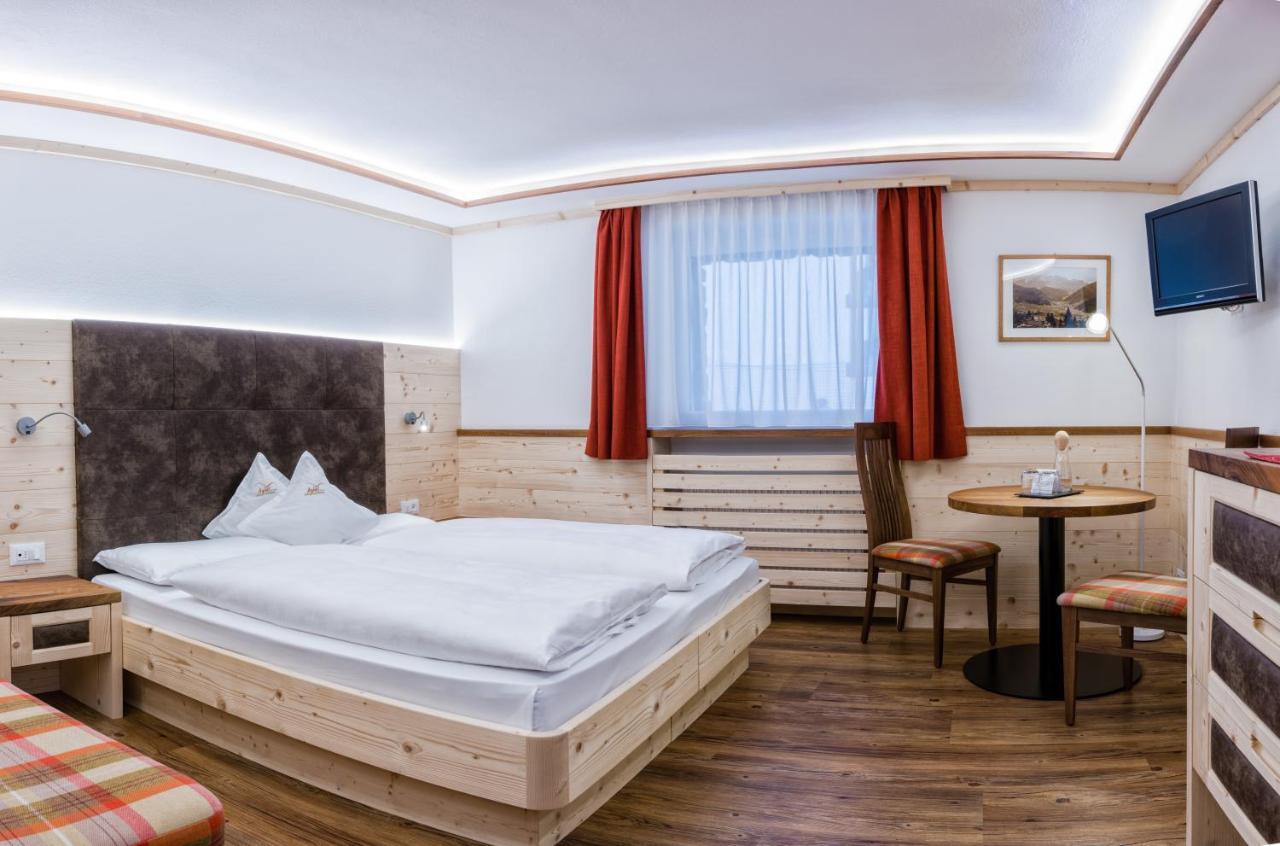 Hotel Garni Aghel Selva di Val Gardena Zewnętrze zdjęcie