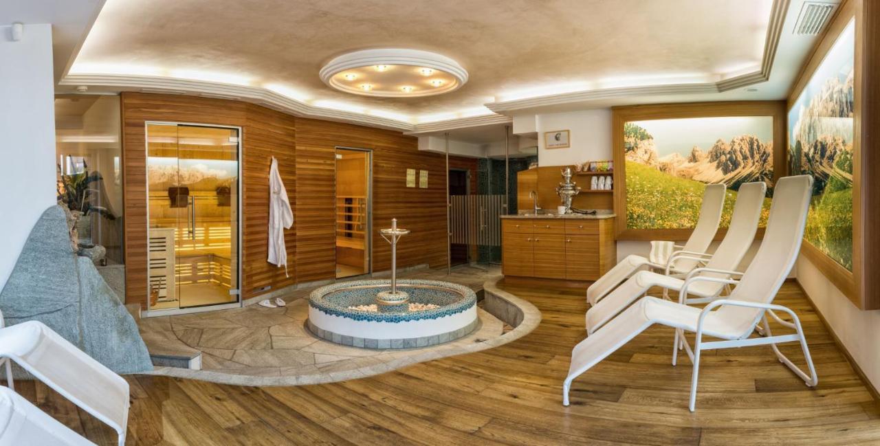 Hotel Garni Aghel Selva di Val Gardena Zewnętrze zdjęcie